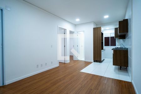 Sala de apartamento para alugar com 2 quartos, 50m² em Jardim Gutierres, Sorocaba