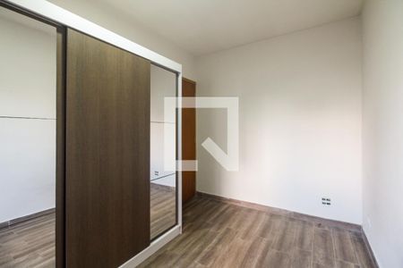 Quarto 1 de apartamento para alugar com 2 quartos, 50m² em Vila Esperança, São Paulo