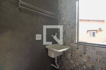 Área de Serviço  de apartamento para alugar com 2 quartos, 50m² em Vila Esperança, São Paulo