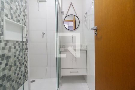 Banheiro  de apartamento para alugar com 2 quartos, 50m² em Vila Esperança, São Paulo