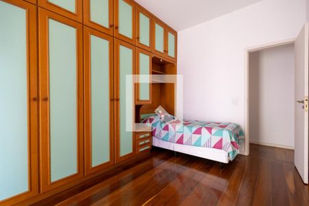 Quarto  de apartamento para alugar com 2 quartos, 77m² em Grajaú, Rio de Janeiro