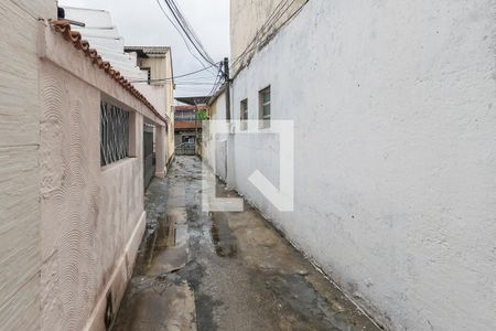 Área comum de acesso de casa à venda com 3 quartos, 230m² em Olaria, Rio de Janeiro