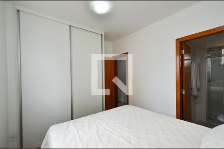Suíte de apartamento para alugar com 2 quartos, 76m² em Serra, Belo Horizonte