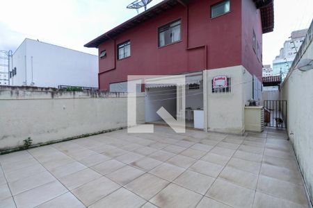 Quintal de casa para alugar com 3 quartos, 231m² em Castelo, Belo Horizonte