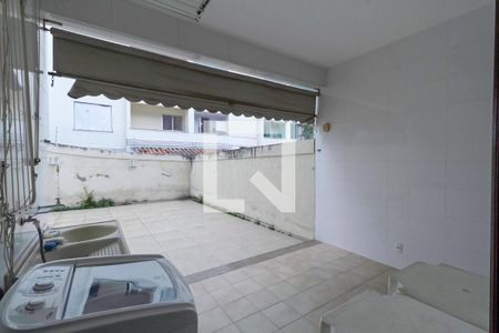 Área de serviço de casa para alugar com 3 quartos, 231m² em Castelo, Belo Horizonte