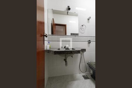 Banheiro da suíte 1 de casa para alugar com 3 quartos, 231m² em Castelo, Belo Horizonte