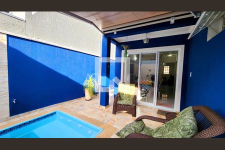 Quintal de casa à venda com 3 quartos, 170m² em Medeiros, Jundiaí