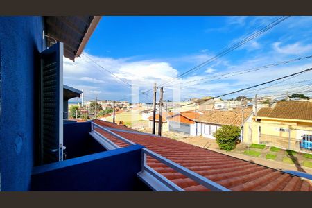 Varanda de casa à venda com 3 quartos, 170m² em Medeiros, Jundiaí