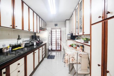Cozinha de apartamento para alugar com 4 quartos, 154m² em Santana, São Paulo