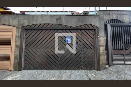 Fachada de casa à venda com 4 quartos, 150m² em Vila Pedroso, São Paulo