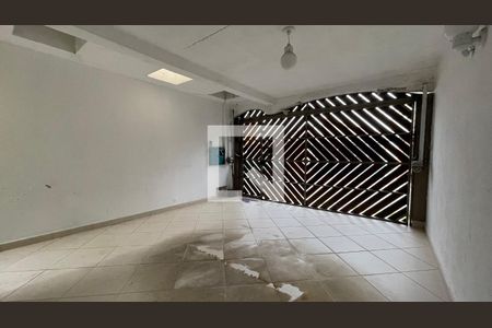 Garagem de casa à venda com 4 quartos, 150m² em Vila Pedroso, São Paulo