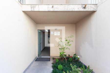 Entrada do Bloco de apartamento à venda com 2 quartos, 57m² em Planalto, Belo Horizonte