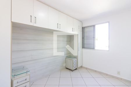 Quarto 1 de apartamento para alugar com 2 quartos, 59m² em Cidade das Flores, Osasco