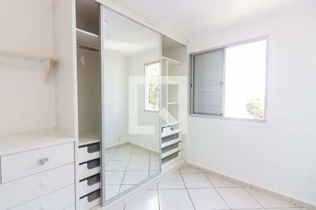 Quarto 2 de apartamento para alugar com 2 quartos, 59m² em Cidade das Flores, Osasco