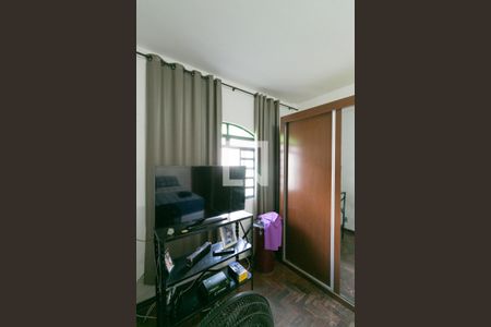 Quarto 2 de casa à venda com 2 quartos, 170m² em Vila Copacabana, Belo Horizonte