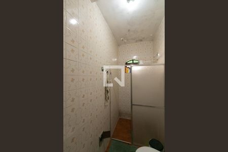Banheiro de casa à venda com 2 quartos, 170m² em Vila Copacabana, Belo Horizonte