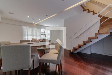 Sala de apartamento à venda com 3 quartos, 200m² em Leblon, Rio de Janeiro