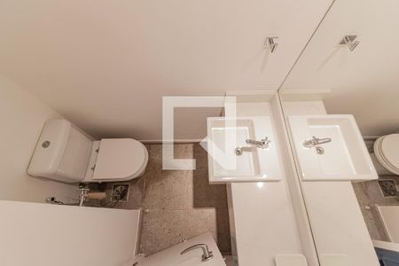 Lavabo de apartamento à venda com 3 quartos, 200m² em Leblon, Rio de Janeiro