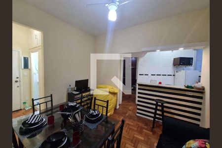 Apartamento à venda com 2 quartos, 50m² em Copacabana, Rio de Janeiro
