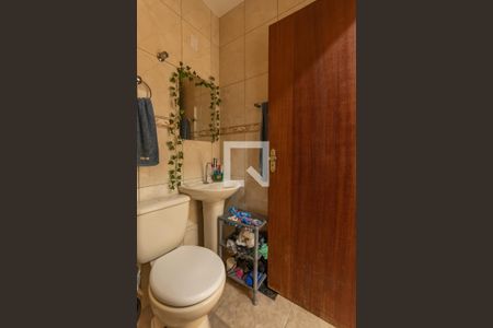 Banheiro Social de casa à venda com 3 quartos, 85m² em Frei Leopoldo, Belo Horizonte