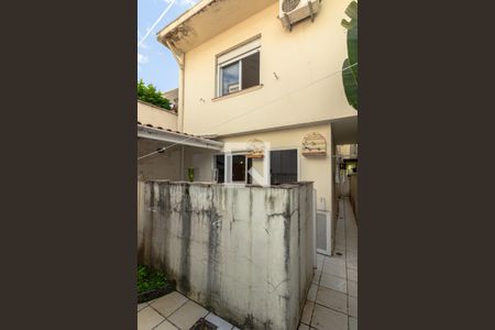 Quintal de casa à venda com 3 quartos, 168m² em Moema, São Paulo