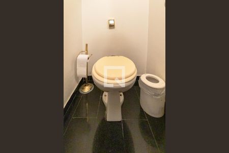 Lavabo de casa à venda com 3 quartos, 168m² em Moema, São Paulo