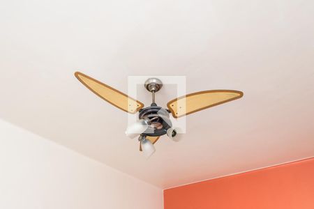 Sala de apartamento à venda com 2 quartos, 76m² em Olaria, Rio de Janeiro