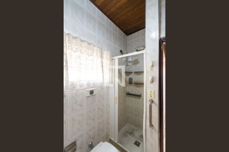 Banheiro de apartamento à venda com 2 quartos, 76m² em Olaria, Rio de Janeiro