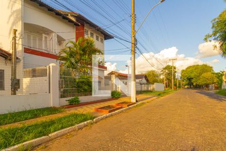 Fachada de casa à venda com 6 quartos, 410m² em São Luis, Canoas