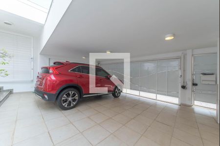 Garagem de casa à venda com 2 quartos, 270m² em Cursino, São Paulo