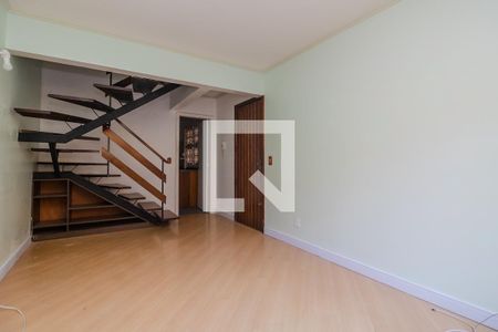 Sala de casa de condomínio para alugar com 3 quartos, 117m² em Medianeira, Porto Alegre