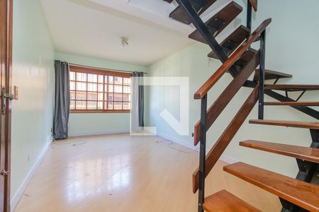 Sala de casa de condomínio para alugar com 3 quartos, 117m² em Medianeira, Porto Alegre