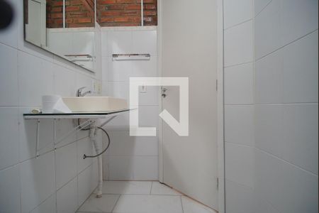 Banheiro de casa à venda com 3 quartos, 85m² em Guarani, Novo Hamburgo