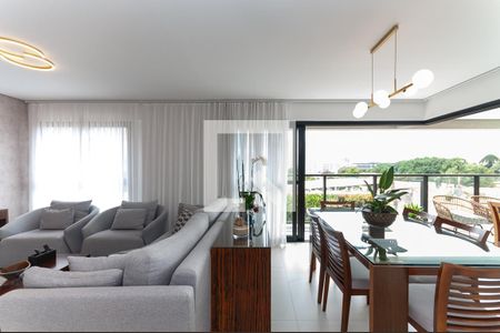 Sala de apartamento à venda com 3 quartos, 135m² em Água Branca, São Paulo