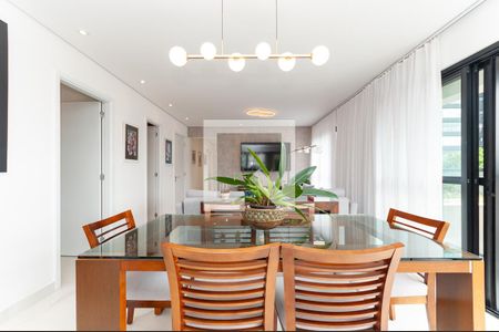 Sala de apartamento à venda com 3 quartos, 135m² em Água Branca, São Paulo