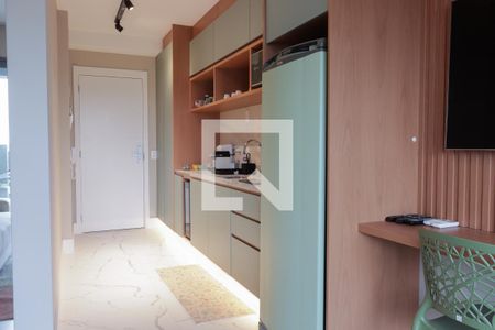 Cozinha de apartamento para alugar com 1 quarto, 43m² em Indianópolis, São Paulo