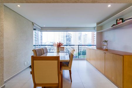 Sala de apartamento à venda com 2 quartos, 74m² em Panamby, São Paulo
