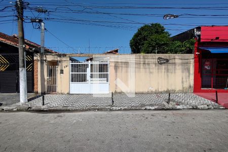 Fachada de casa para alugar com 4 quartos, 270m² em Cidade Ocian, Praia Grande