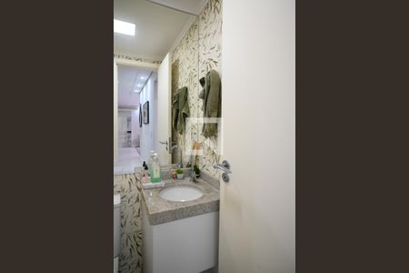Lavabo de apartamento à venda com 4 quartos, 137m² em Vila Gumercindo, São Paulo