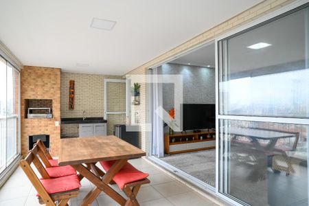 Varanda Gourmet de apartamento à venda com 4 quartos, 137m² em Vila Gumercindo, São Paulo