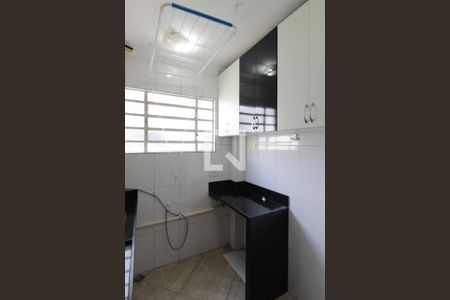 Cozinha e Área de Serviço de apartamento à venda com 2 quartos, 45m² em Candelária, Belo Horizonte