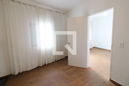 Quarto de casa para alugar com 1 quarto, 70m² em Presidente Altino, Osasco