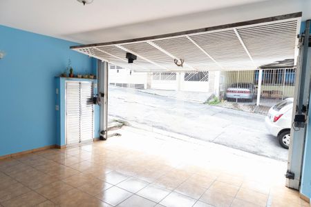 Garagem de casa à venda com 3 quartos, 140m² em Macedo, Guarulhos