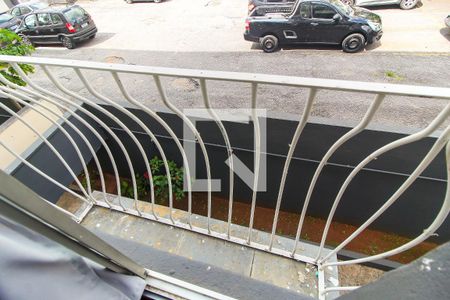 Sacada de apartamento à venda com 2 quartos, 56m² em Jardim Lageado, São Paulo