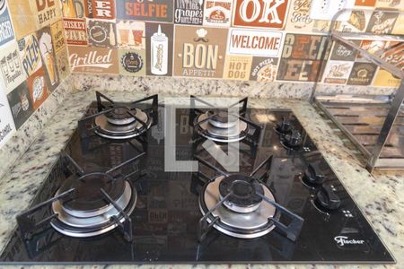 Cozinha de apartamento para alugar com 2 quartos, 49m² em Gopouva, Guarulhos