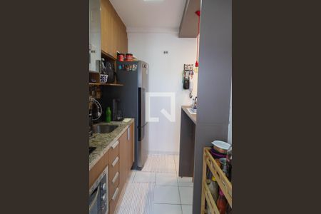 Cozinha de apartamento para alugar com 2 quartos, 49m² em Gopouva, Guarulhos