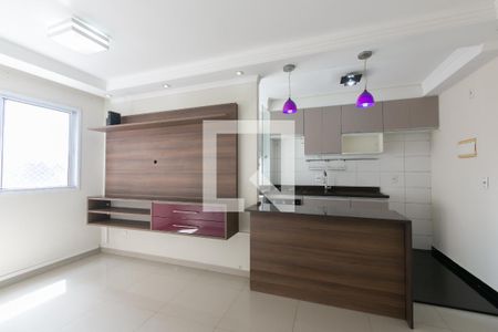 Sala de apartamento à venda com 2 quartos, 46m² em Vila Carmosina, São Paulo