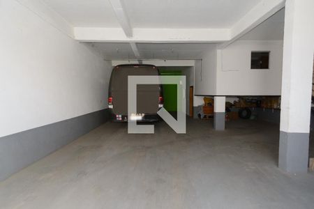 Garagem de casa à venda com 4 quartos, 300m² em Europa, Contagem