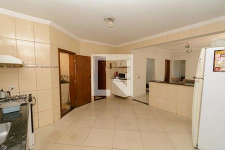 Cozinha de casa à venda com 4 quartos, 300m² em Europa, Contagem