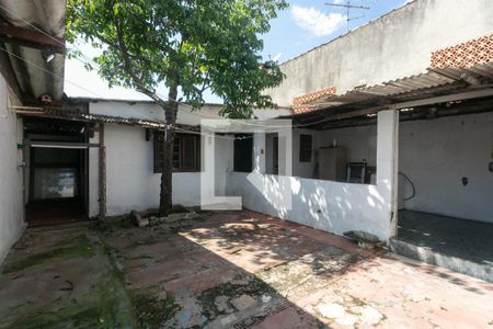 Quintal de casa à venda com 3 quartos, 54m² em Rubem Berta, Porto Alegre